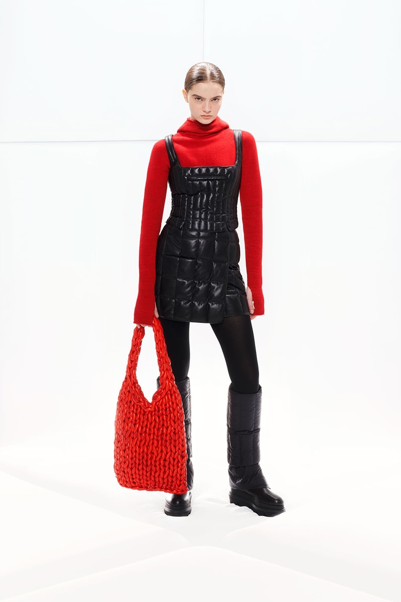 IENKI IENKI Pre-Fall 2022 Lookbook Skirt Knitted Bag