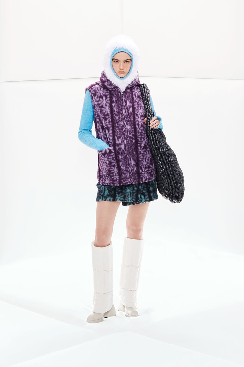 IENKI IENKI Pre-Fall 2022 Lookbook Vest Knitted Bag