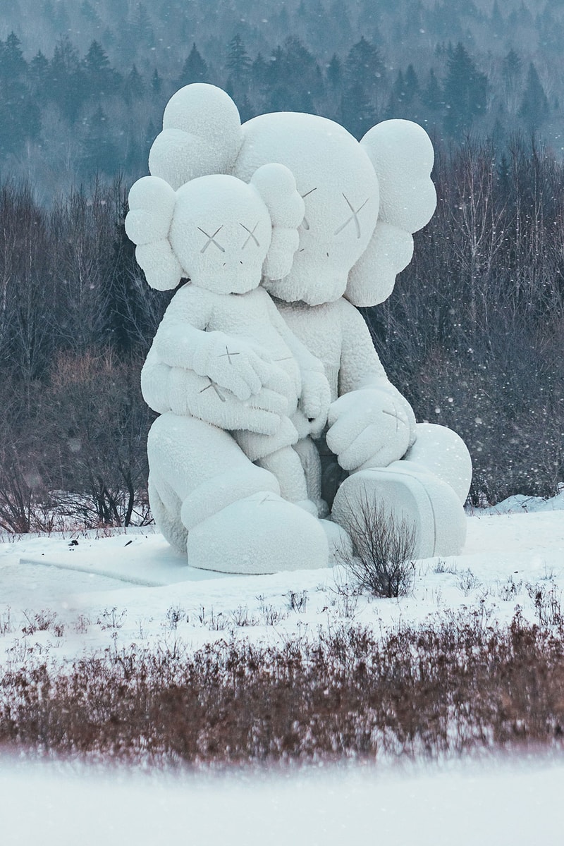 KAWS HOLIDAY COMPANION China Changbai Jilin Sculpture Installation
