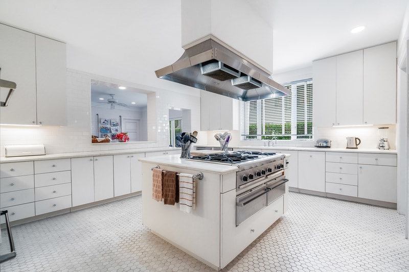 Madonna Mansion Sold $29 Million USD Wealthiest Dog Brickell Avenue Miami Kitchen