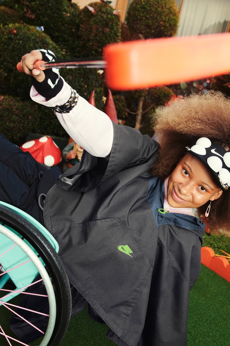 Nike Kids Easy Wear Collection Outerwear Poncho Black