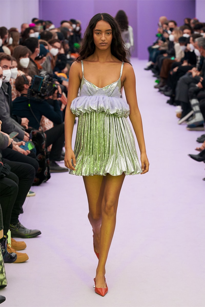 Paco Rabanne Fall 2022 Collection Runway Show Knitwear Dresses Skirts 
