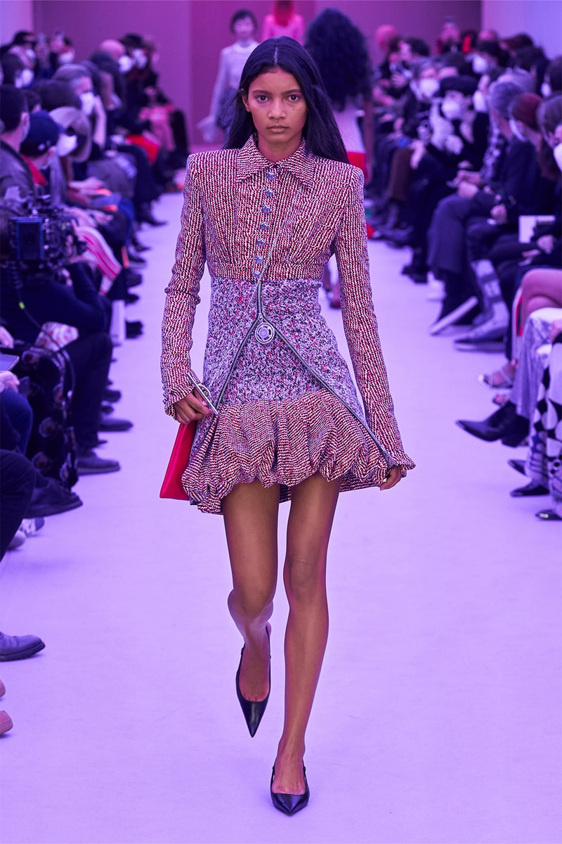 Paco Rabanne Fall 2022 Collection Runway Show Knitwear Dresses Skirts 