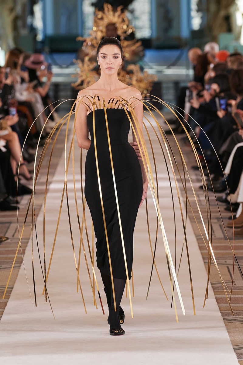 Schiaparelli Spring Summer Haute Couture Collection Runway Daniel Roseberry Images