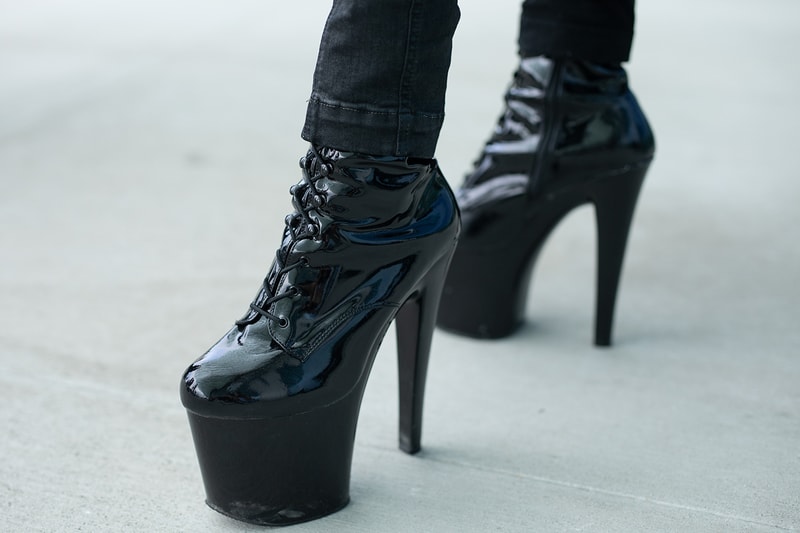 Pleasers boots leather black