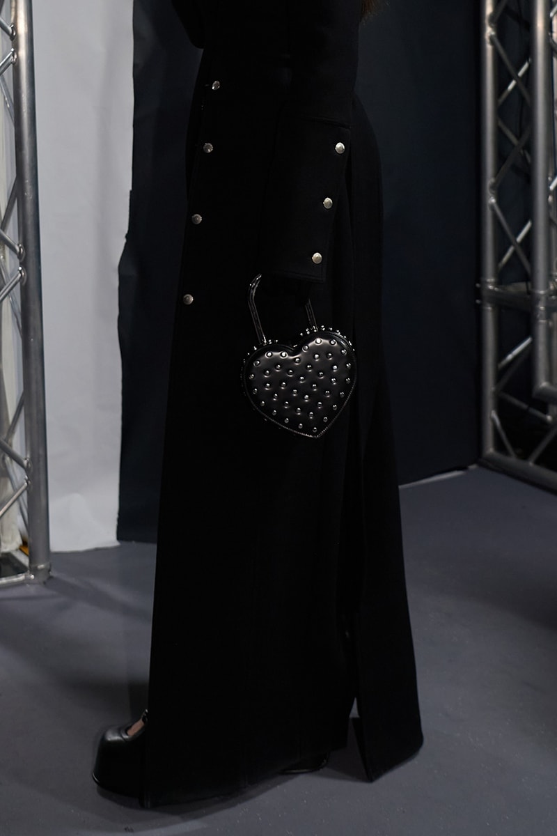 AMBUSH FW22 backstage