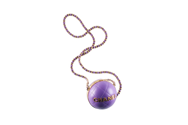Chanel Métiers D’Art Collection Small Leather Goods Minaudiere Purple