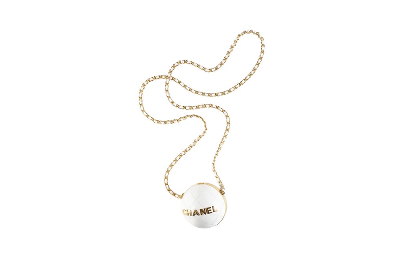 Chanel Métiers D’Art Collection Small Leather Goods Minaudiere White