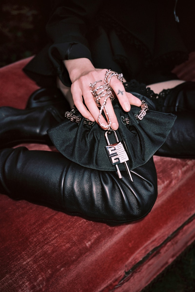 givenchy matthew m williams spring 2022 accessory handbag bag kenny bag kendall jenner savoir faire couture 
