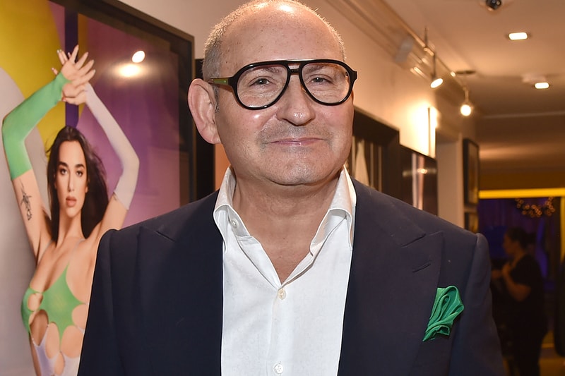 estee lauder suspendes john demsey