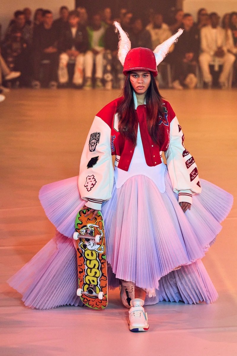 Off-White™ Virgil Abloh Tribute Show PFW FW22 Paris Fashion Week Fall Winter Gigi Hadid