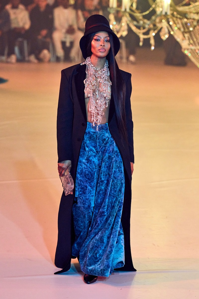 Off-White™ Virgil Abloh Tribute Show PFW FW22 Paris Fashion Week Fall Winter Gigi Hadid