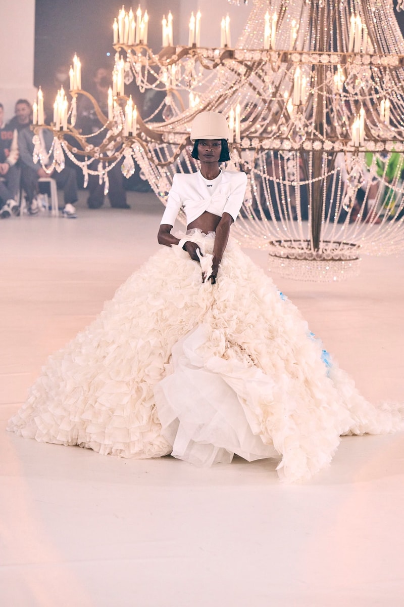 Off-White™ Virgil Abloh Tribute Show PFW FW22 Paris Fashion Week Fall Winter Gigi Hadid
