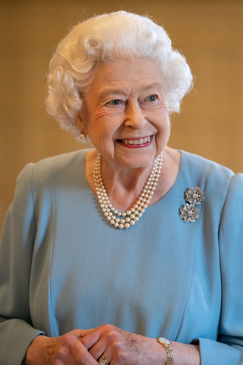 Queen Elizabeth II Tests Positive COVID19 Coronavirus UK News
