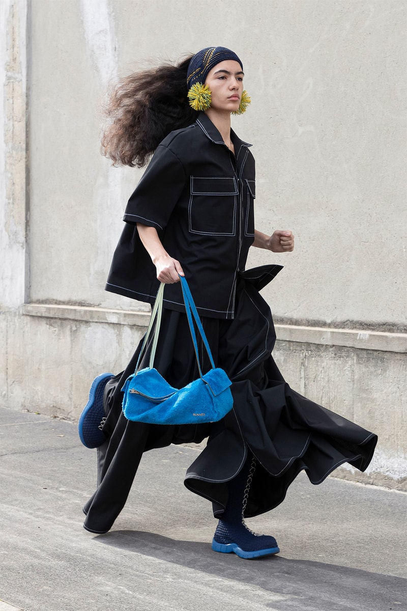 SUNNEI Fall Winter Collection Jerseys Accessories Fashion Week Runway Images 