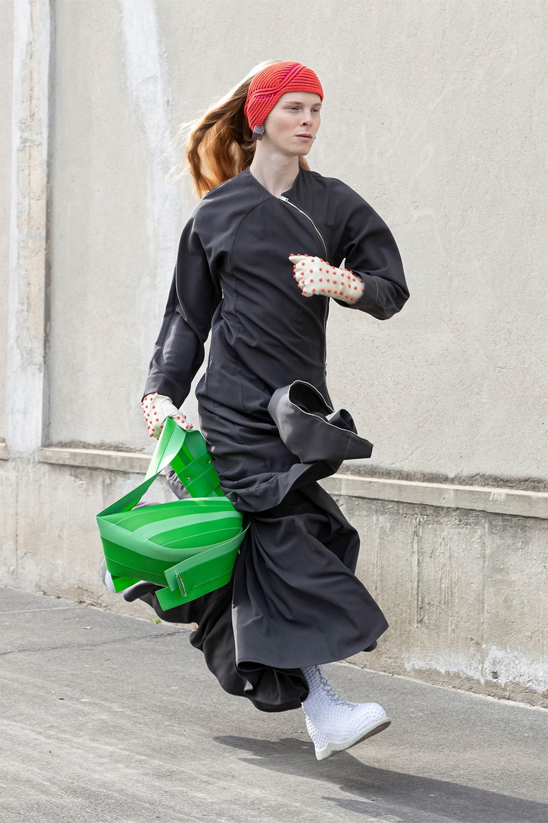 SUNNEI Fall Winter Collection Jerseys Accessories Fashion Week Runway Images 