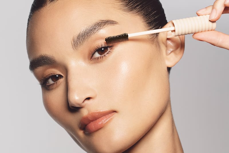 Give Your Lashes the Lift They Deserve With Sunnies Face's New Mascara