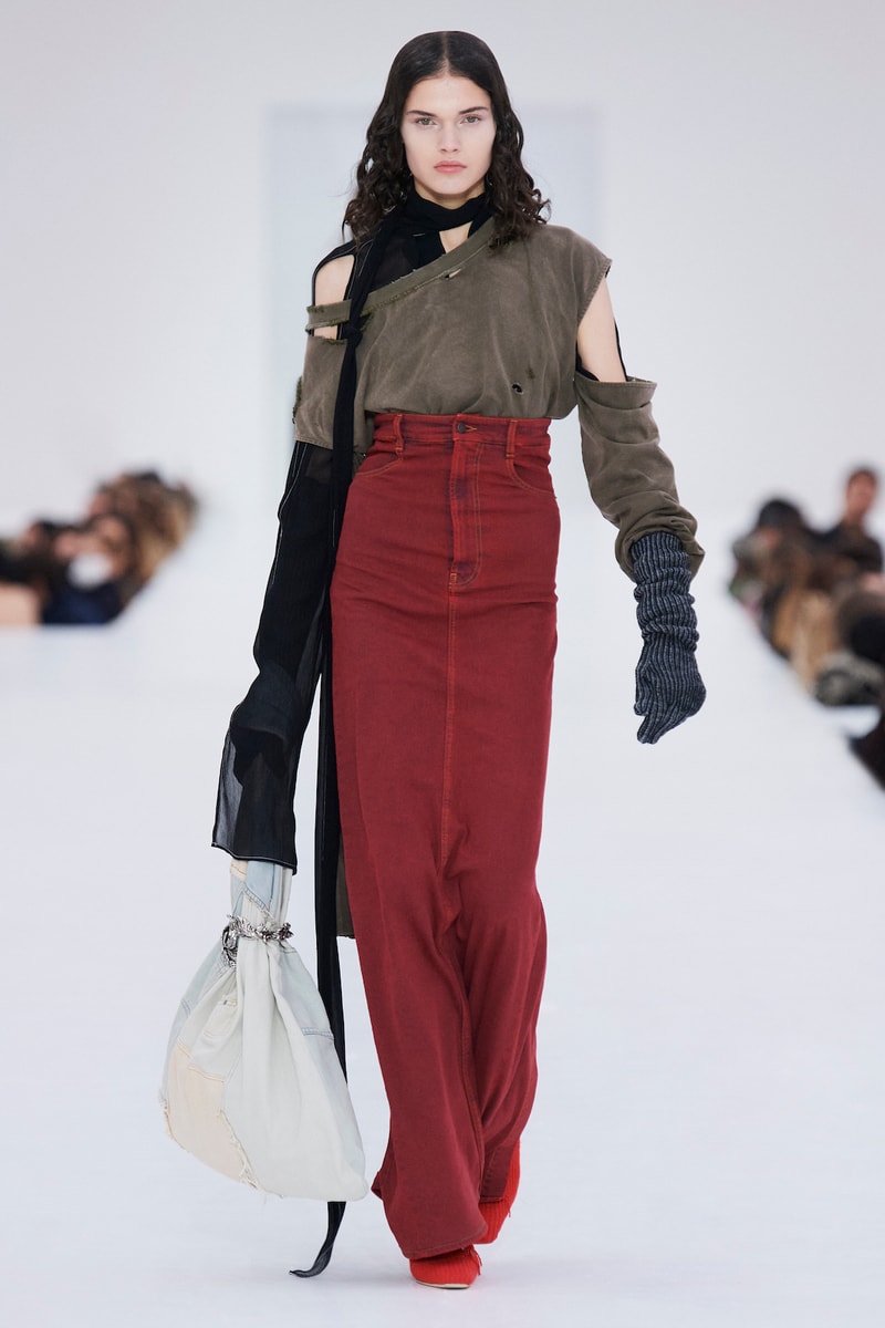 Acne Studios Fall Winter FW22 Collection Runway Show Paris Fashion Week PFW