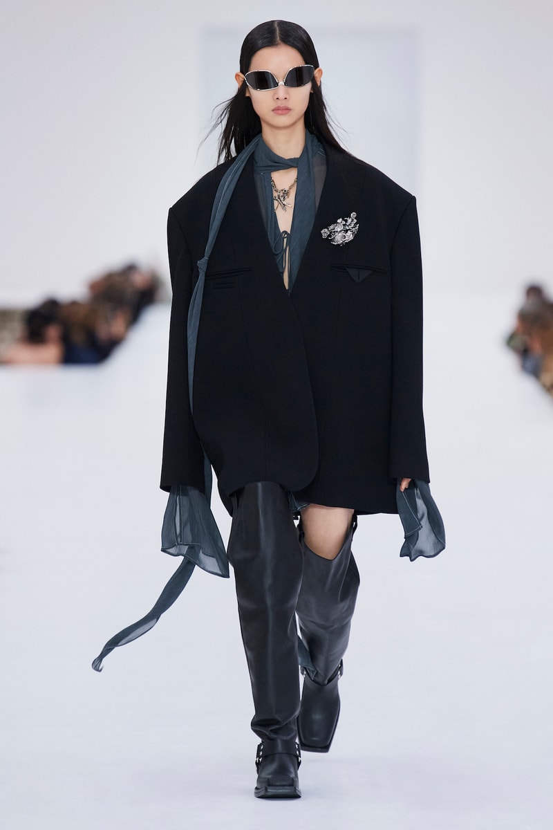 Acne Studios Fall Winter FW22 Collection Runway Show Paris Fashion Week PFW