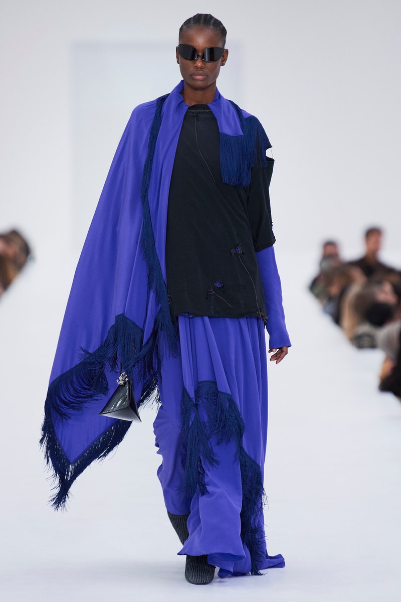 Acne Studios Fall Winter FW22 Collection Runway Show Paris Fashion Week PFW