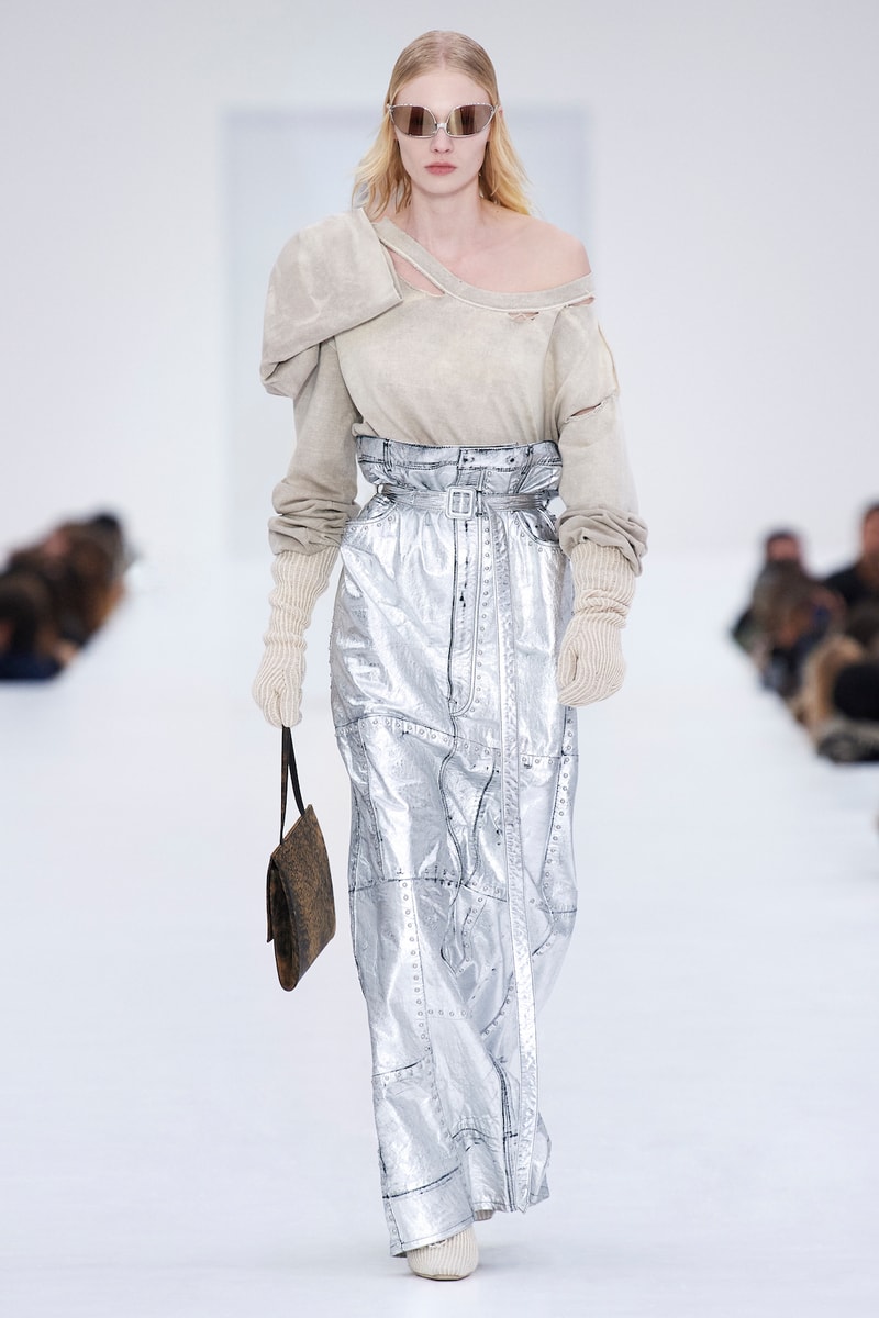 Acne Studios Fall Winter FW22 Collection Runway Show Paris Fashion Week PFW