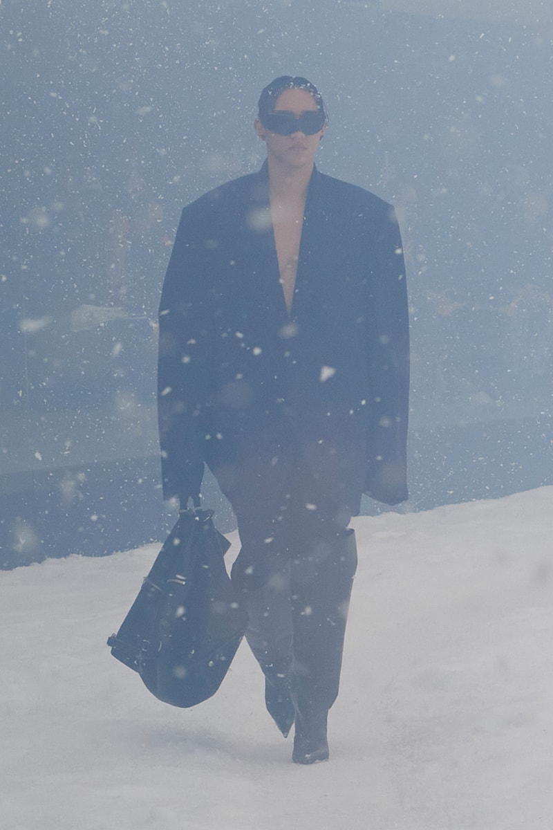 Balenciaga Fall Winter 360 Collection Snowy Apocalyptic Demna Gvasalia Ukraine Show Images