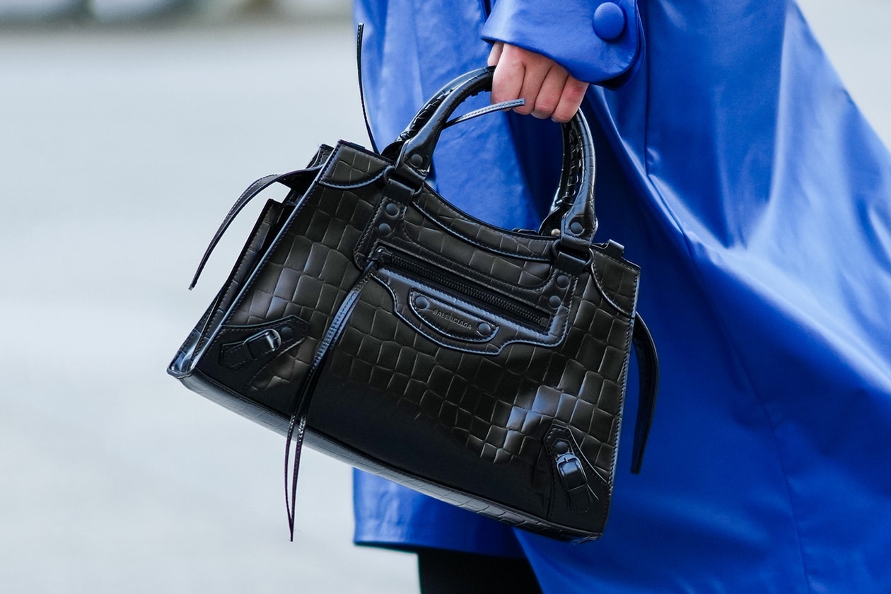 The Balenciaga City Bag With Celebs In The Early 2000s, From Mary-Kate  Olsen To Nicole Richie