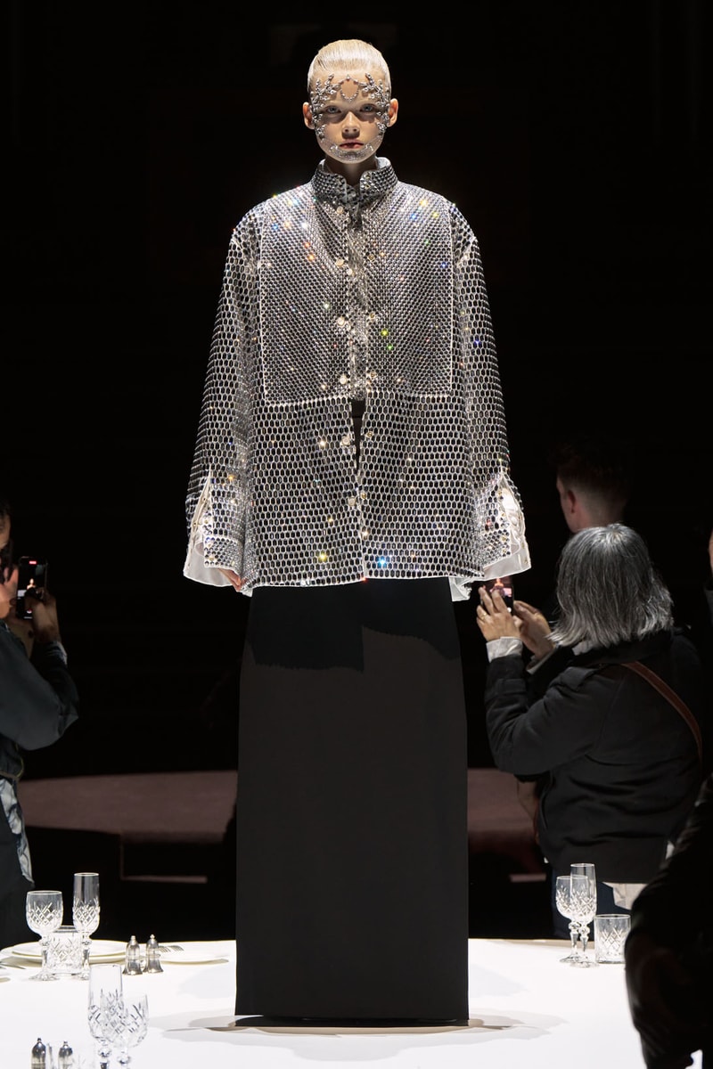 Burberry Fall Winter Collection Runway Show Womenswear Riccardo Tisci Images