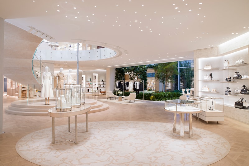 Dior 30 Montaigne Flagship Store Paris Interior Exterior Exhibition