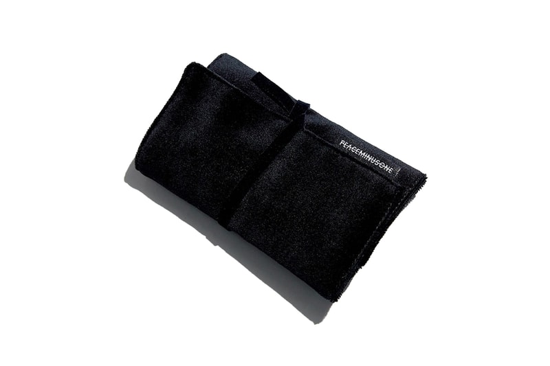 G-Dragon PEACEMINUSONE Spring Summer Collection Brooch Packaging