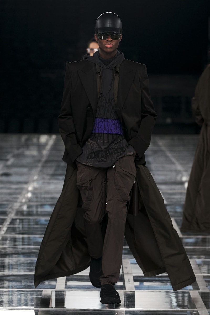 Givenchy Fall Winter Collection Matthew W Williams TK 360 Sneaker Show Images 