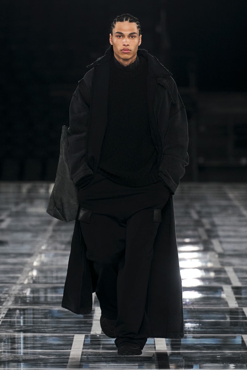 Givenchy Fall Winter Collection Matthew W Williams TK 360 Sneaker Show Images 
