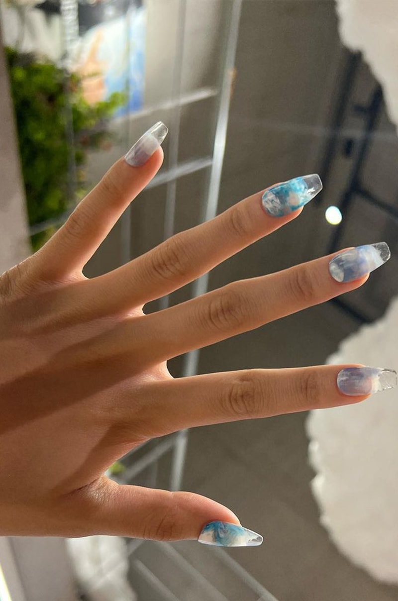 Jennie Blackpink Gentle Monster Jentle Garden White Dress Cloud Nails Manicure K-pop Singer Star Artist