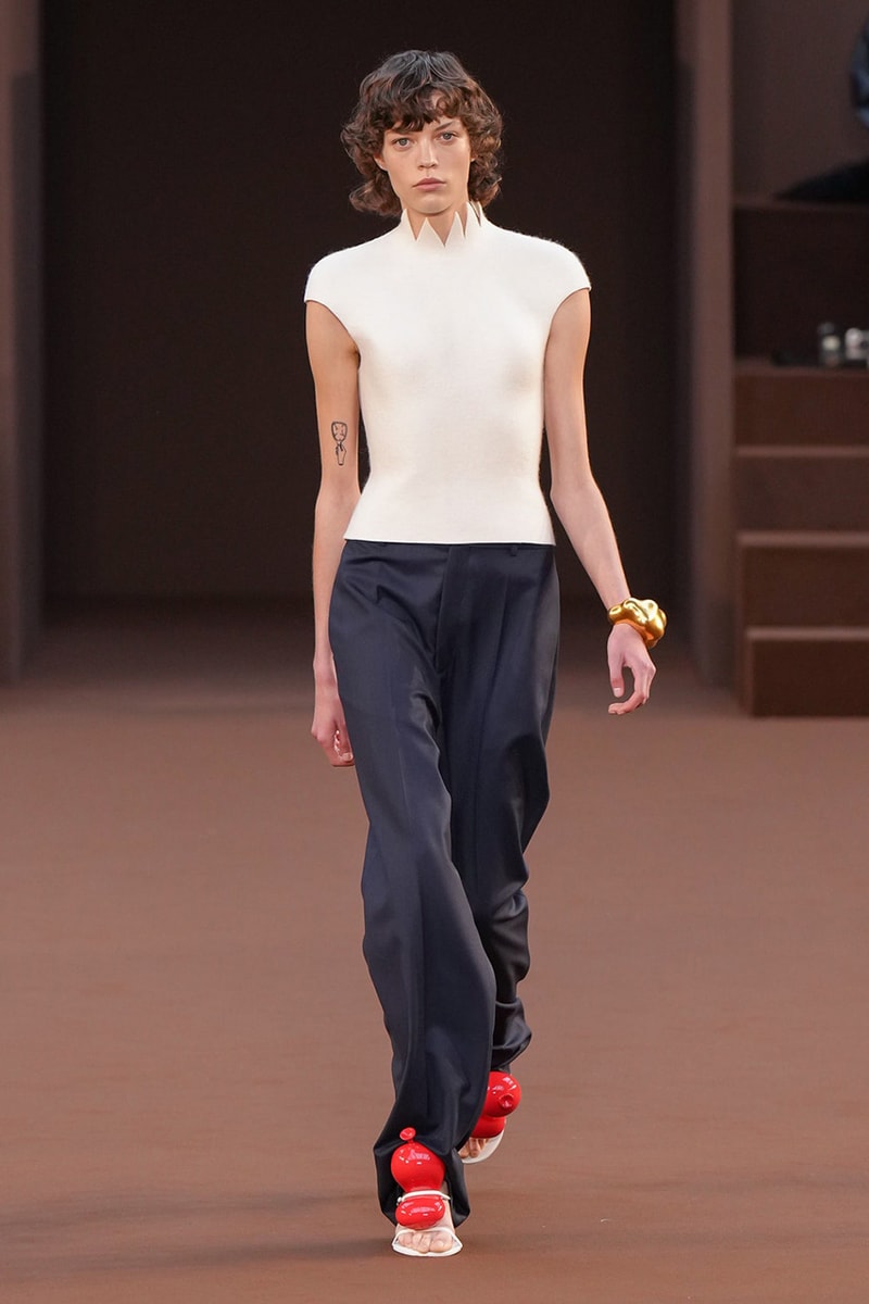 Loewe Fall 2022 Ready To Wear Collection