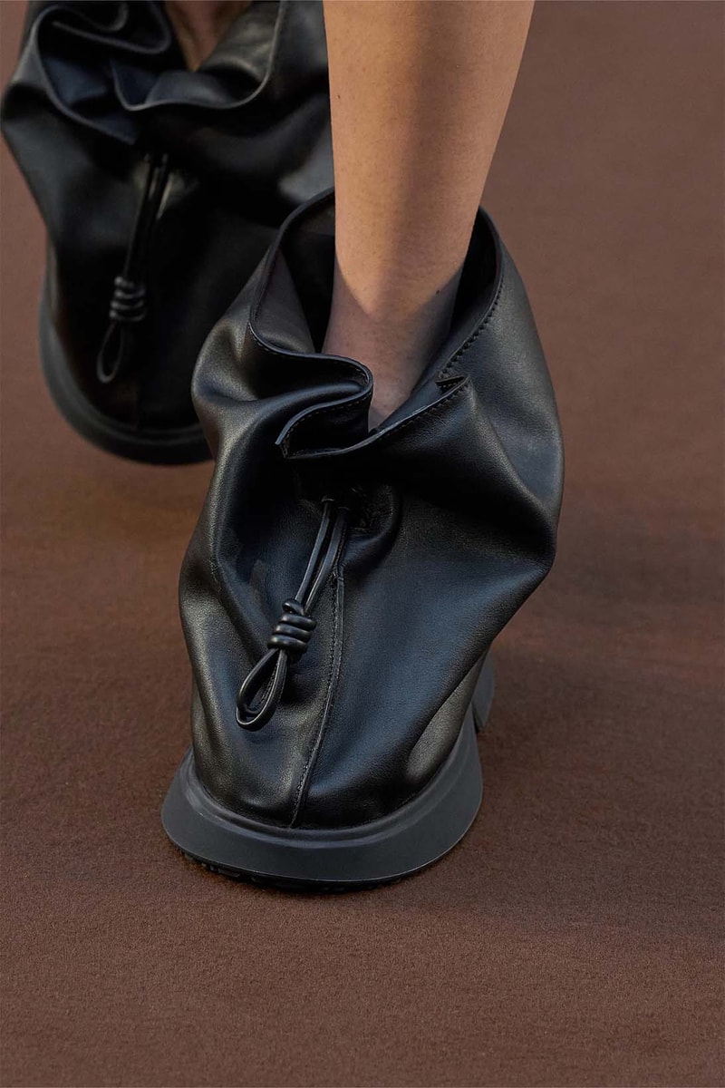 Loewe Fall 2022 Ready to Wear Footwear