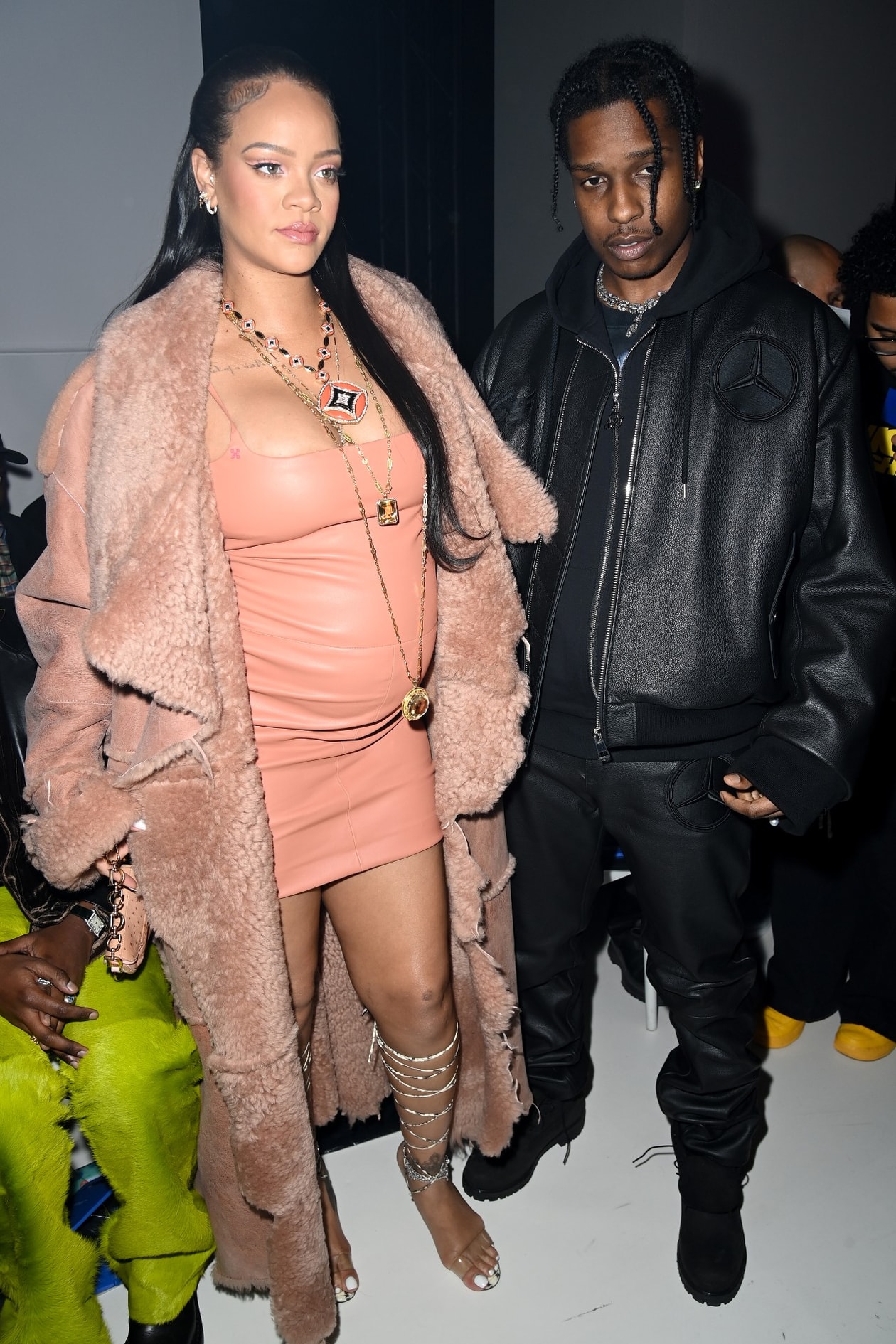 rihanna pregnancy outfits photos fashion style maternity baby bump pregnant 