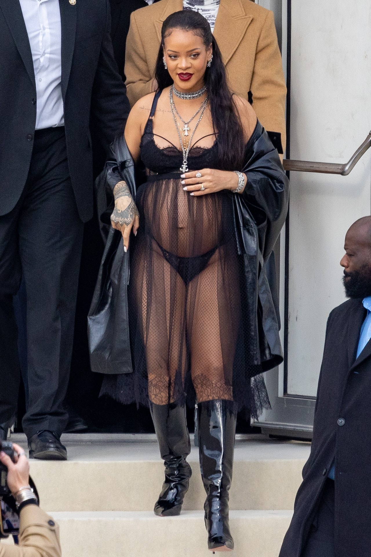 rihanna pregnancy outfits photos fashion style maternity baby bump pregnant 