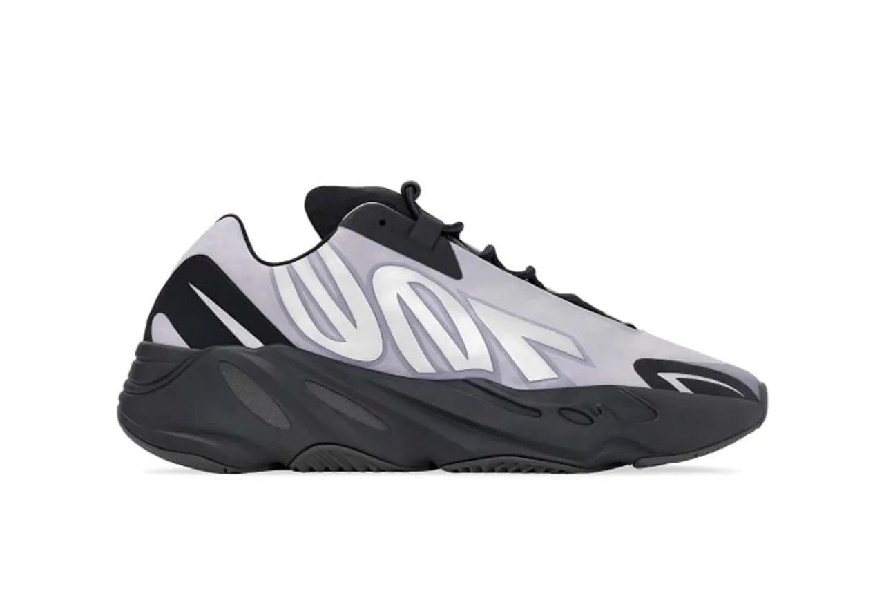 yeezy foam runner 700