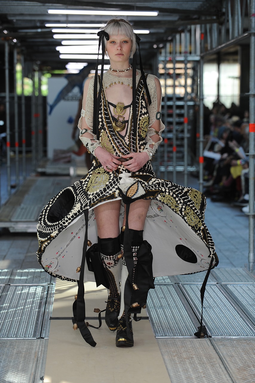 Central Saint Martins Art School 2022 Fashion Show Runway Madonna FKA Twigs