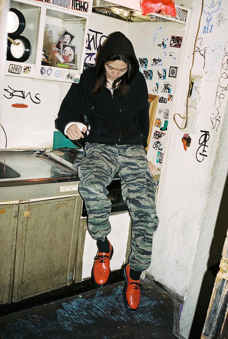 Supreme Dr. Martens 3-Eye Shoe Collaboration Red White Black