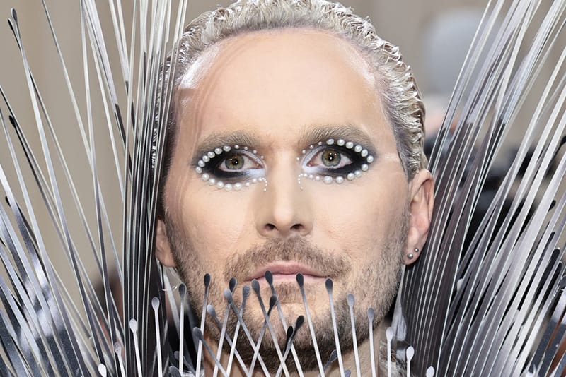 "Gilded Glamour" Beauty Trends to Track