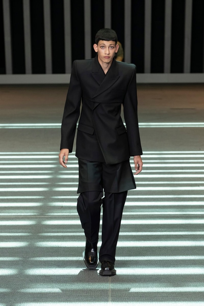 vtmnts vetements guram gvasalia non-binary wear gender inclusivity diversity lgbtq trench coats outerwear pants hoodies bomber jackets t-shirts knits