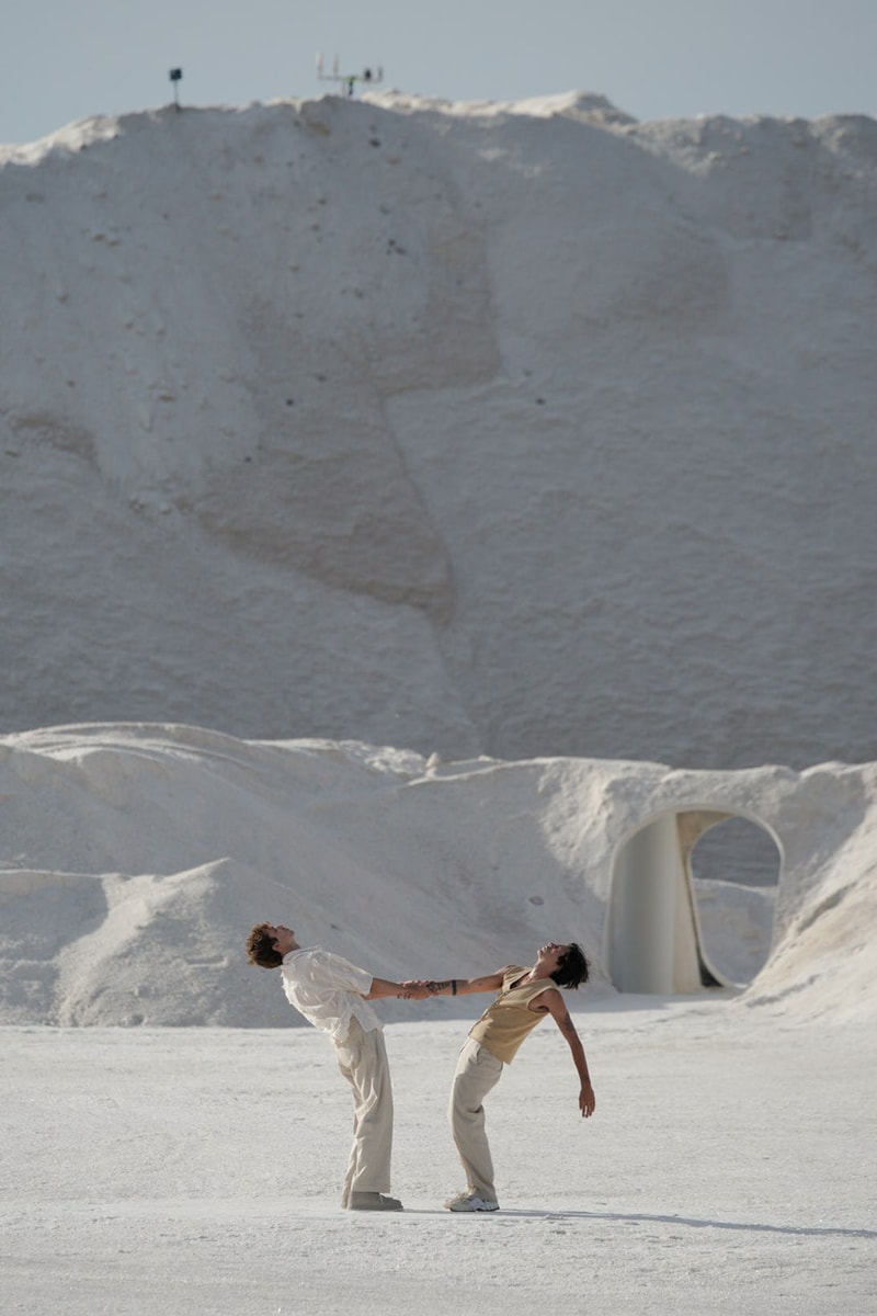 Jacquemus Le Papier Fall WInter Collection Simon Porte Arles Runway Nike Collaboration Images