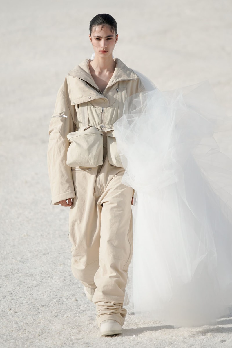 Jacquemus Le Papier Fall WInter Collection Simon Porte Arles Runway Nike Collaboration Images