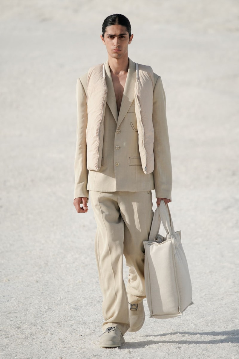 Jacquemus Le Papier Fall WInter Collection Simon Porte Arles Runway Nike Collaboration Images