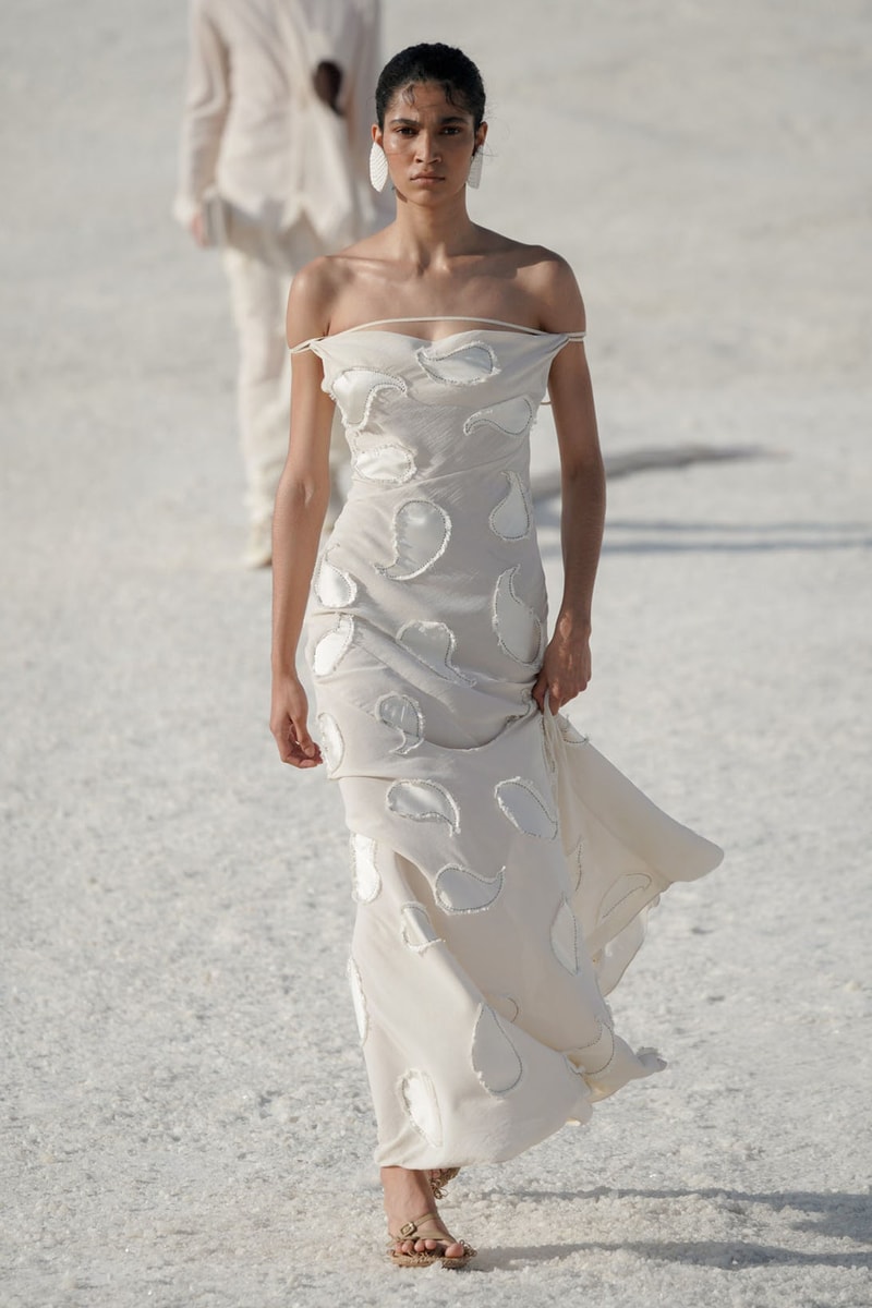 Jacquemus Le Papier Fall WInter Collection Simon Porte Arles Runway Nike Collaboration Images