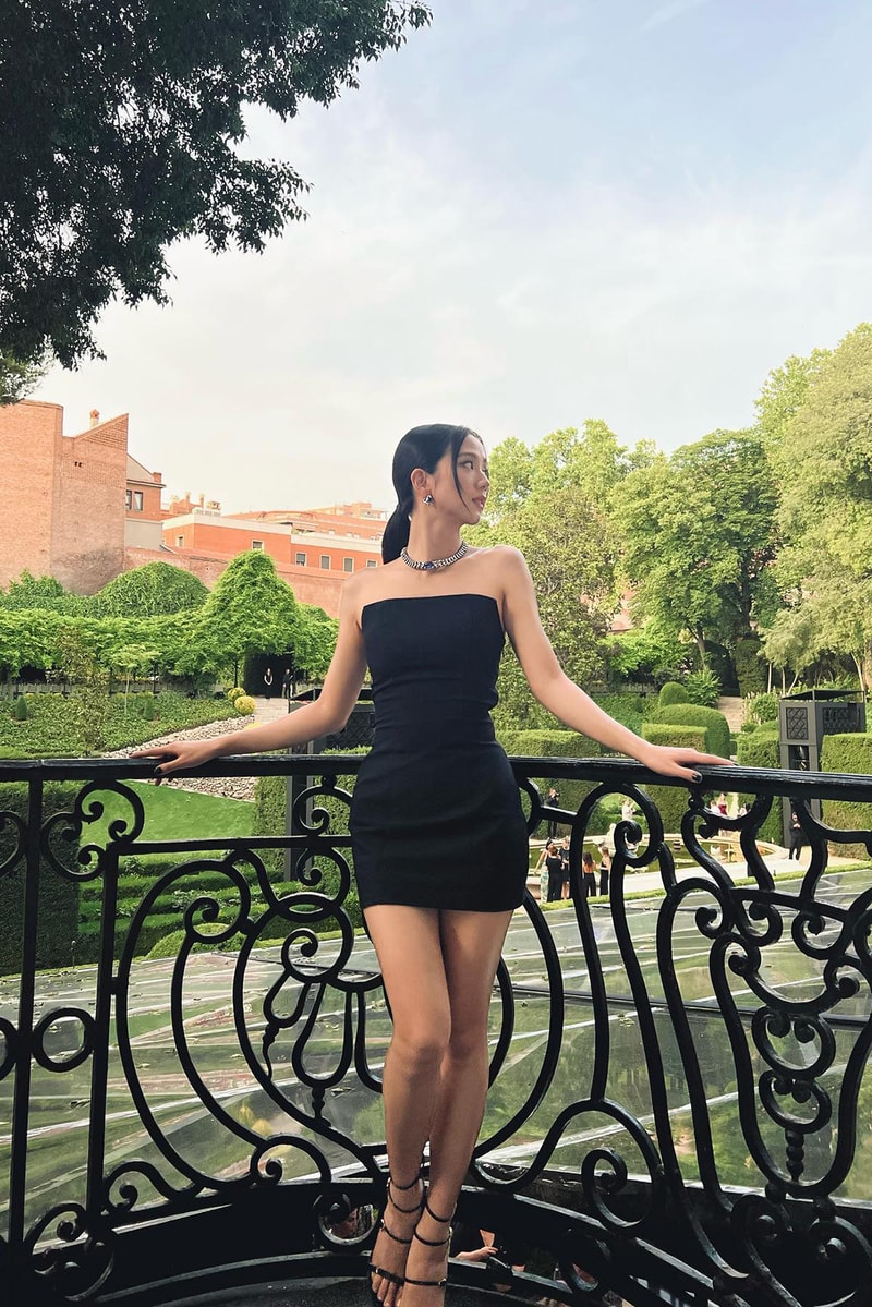 BLACKPINK Jisoo Cartier Gala Spain Black Dress Jewelry