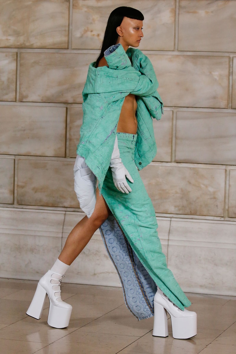 Marc Jacobs Fall Winter Collection Runway NYC Bella Gigi Hadid Images Watch