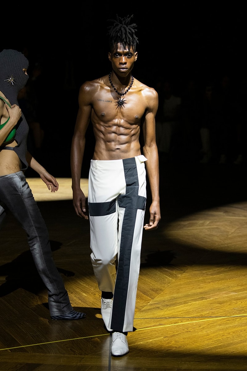 Mowalola UK Designer Spring Summer 2023 Collection Paris Fashion Week Burglar New Balance