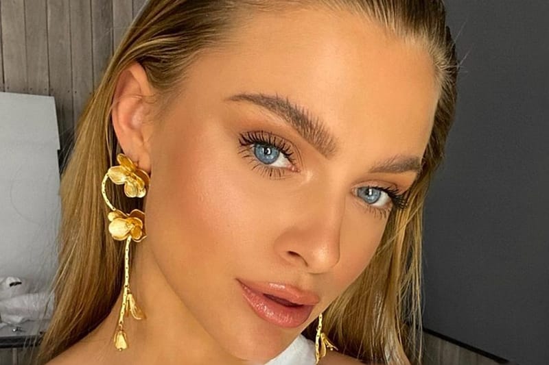 How To Achieve the Coveted "Wet Hair" Look for the Summer